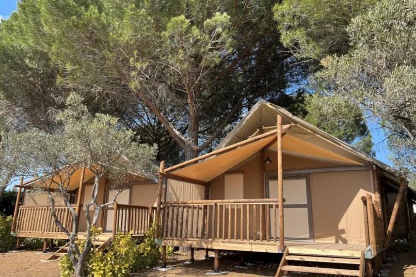 Camping International D'Aups Exterior photo
